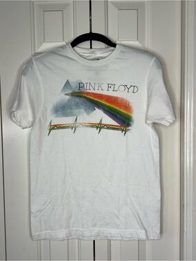 Goodie Two Sleeves Women’s Pink Floyd T-Shirt, size Small